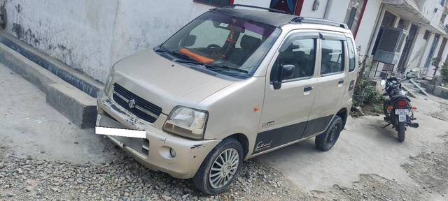 https://images10.gaadi.com/usedcar_image/4549112/original/processed_fc1aecc6-f8b1-4585-84d3-22b53b487fef.jpg?imwidth=6400