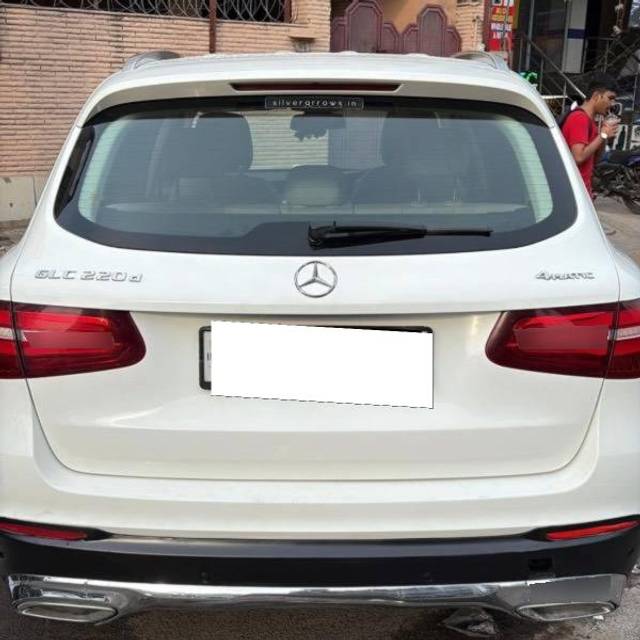https://images10.gaadi.com/usedcar_image/4549120/original/processed_70ba0cf3-906f-45b3-a787-d263f3210dc7.jpeg?imwidth=6401