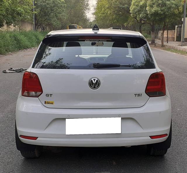 https://images10.gaadi.com/usedcar_image/4549133/original/processed_8aaf606e029daa0e210a226b1160dac6.jpg?imwidth=6402