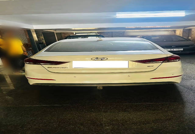 https://images10.gaadi.com/usedcar_image/4549161/original/d301804a-3beb-48e1-9b32-b3b119151c38.?imwidth=6402