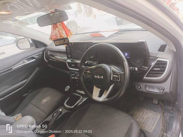https://images10.gaadi.com/usedcar_image/4549169/original/3b00da06-0ef7-413e-a4f7-cd369e49b9b1.jpg?imwidth=6402