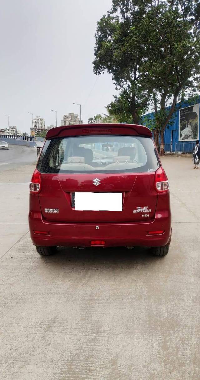 https://images10.gaadi.com/usedcar_image/4549191/original/processed_a5e61308beafb4e95a19956006c5a4bc.jpg?imwidth=6402