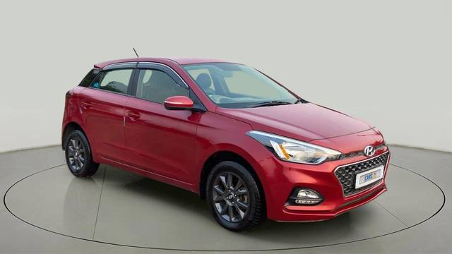 https://images10.gaadi.com/usedcar_image/4549197/original/f4d5aa9cb767dbedec74b33ee02af467.jpg?imwidth=6400