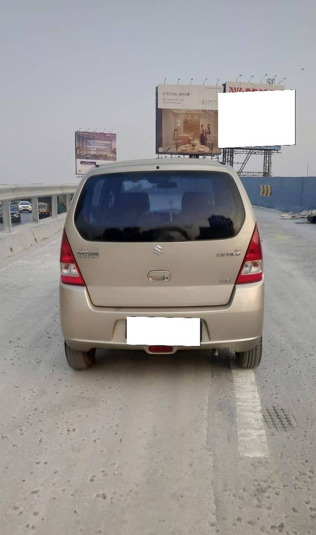 https://images10.gaadi.com/usedcar_image/4549202/original/processed_b65e9628720ea06ad33a6c21aecb6c28.jpg?imwidth=6402