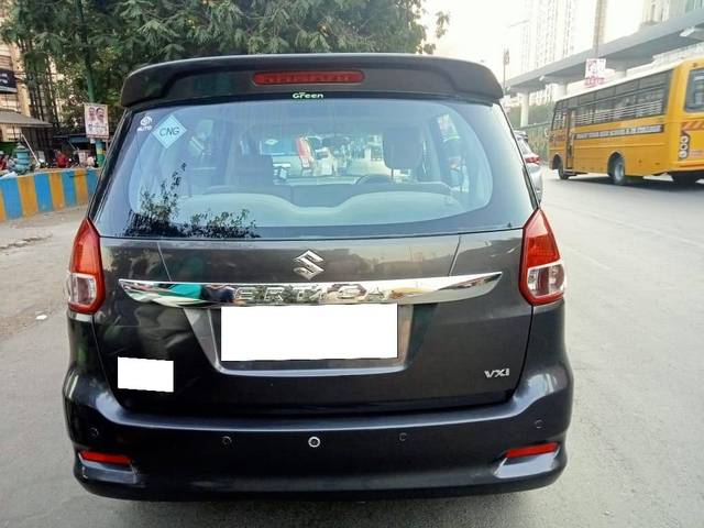 https://images10.gaadi.com/usedcar_image/4549205/original/processed_2e644556bb0d040574b3925e6b460eba.jpg?imwidth=6402