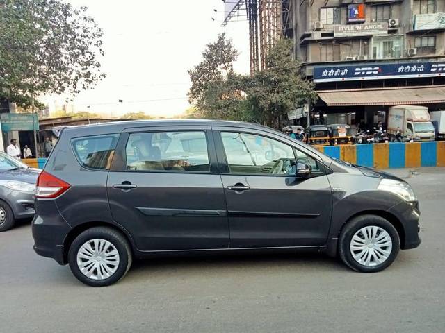 https://images10.gaadi.com/usedcar_image/4549205/original/processed_6941206ea42d061b36510486e6877ced.jpg?imwidth=6401