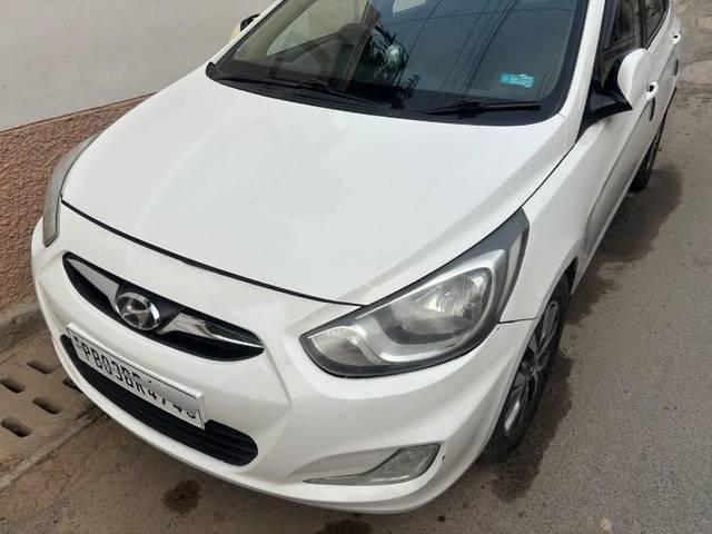 https://images10.gaadi.com/usedcar_image/4549207/original/processed_affbcbd6-1bf7-4fb5-86d1-a82b8697a008.jpeg?imwidth=6400