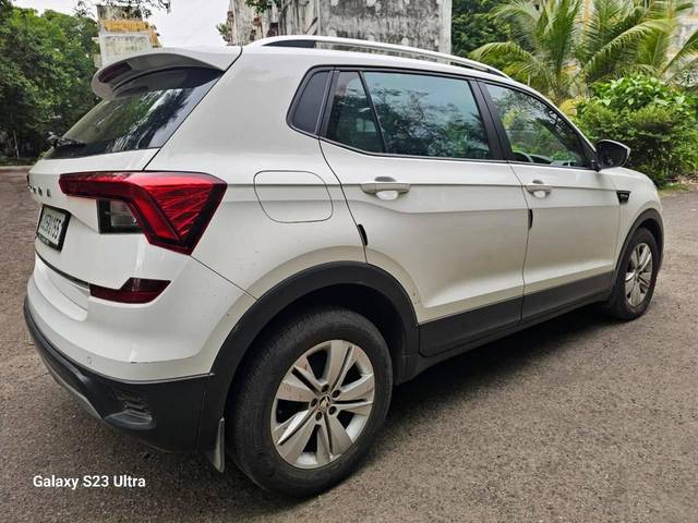 https://images10.gaadi.com/usedcar_image/4549218/original/processed_fba63b1b44fadb4086cd7bbd4eefb195.jpeg?imwidth=6401