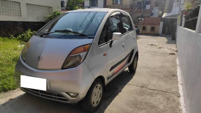 https://images10.gaadi.com/usedcar_image/4549221/original/processed_8280f853-f735-418f-b200-40a1f19f214c.jpg?imwidth=6402