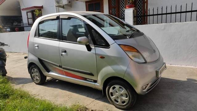 https://images10.gaadi.com/usedcar_image/4549221/original/processed_8b4f9765-1083-41a6-b49b-37e44e400bac.jpg?imwidth=6400