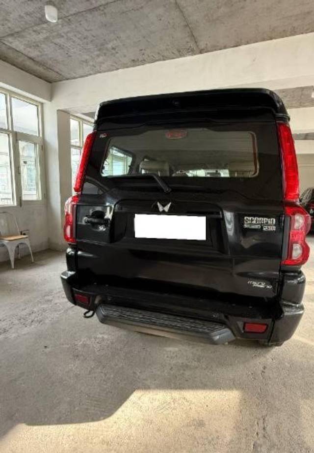 https://images10.gaadi.com/usedcar_image/4549230/original/processed_8b4e9f8d-77b5-49ac-acde-f2468ccc0faa.jpg?imwidth=6401