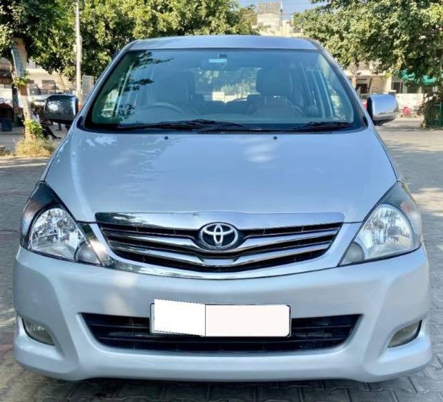 https://images10.gaadi.com/usedcar_image/4549235/original/processed_79241649-49ef-4fa5-84a7-47dd4df7b1d2.jpeg?imwidth=6400