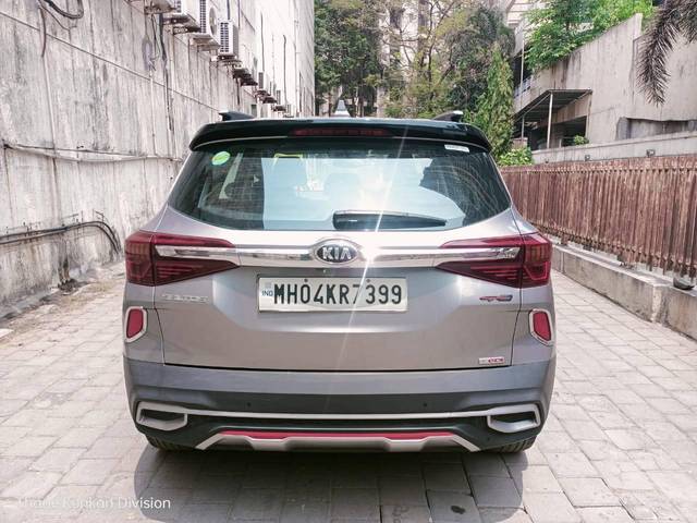 https://images10.gaadi.com/usedcar_image/4549245/original/processed_c1c2e116cb3a54e61b06957de8bb8e7e.jpeg?imwidth=6401