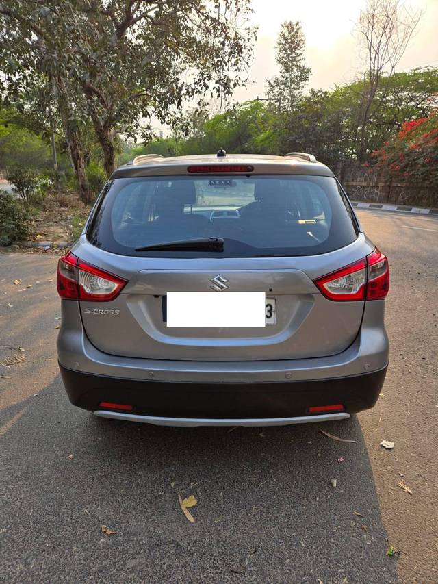 https://images10.gaadi.com/usedcar_image/4549255/original/processed_2ffe9a7fbcbfef0fbe3b827cae5889c7.jpeg?imwidth=6401