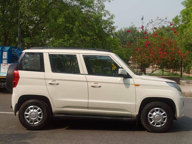 https://images10.gaadi.com/usedcar_image/4549262/original/processed_660153da8097f480f32053014bfb61a8.jpg?imwidth=6401