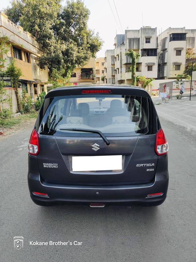 https://images10.gaadi.com/usedcar_image/4549275/original/processed_1ec39ddf9f005ff0b0b4be86b5e7b837.jpg?imwidth=6402