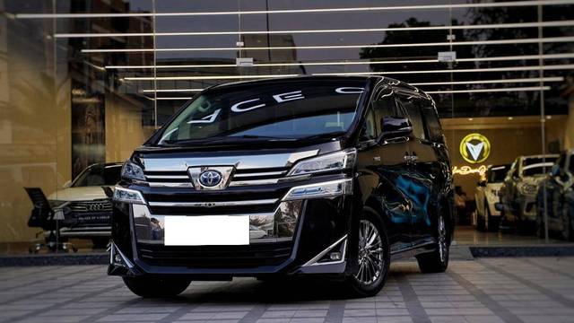 https://images10.gaadi.com/usedcar_image/4549326/original/processed_2ce44302371d1150b17189119943b4e9.jpg?imwidth=6400