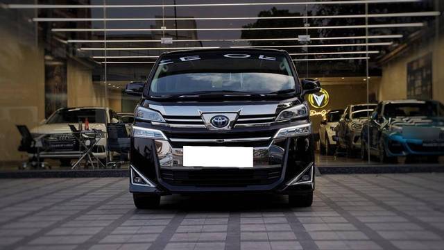 https://images10.gaadi.com/usedcar_image/4549326/original/processed_be2d17f091dcc81afae988beab4dc703.jpg?imwidth=6401