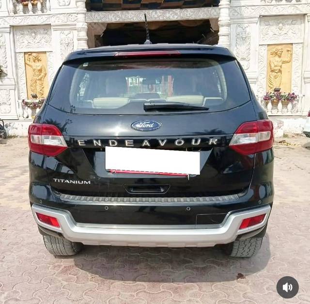https://images10.gaadi.com/usedcar_image/4549341/original/processed_590cdad8e630f7632897b493a0cfff50.jpg?imwidth=6401