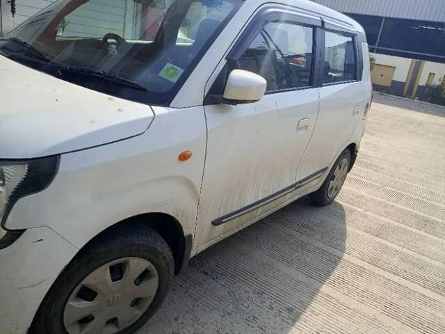 https://images10.gaadi.com/usedcar_image/4549360/original/processed_67789243-fb7e-4abc-adca-d3600881d50d.jpg?imwidth=6401