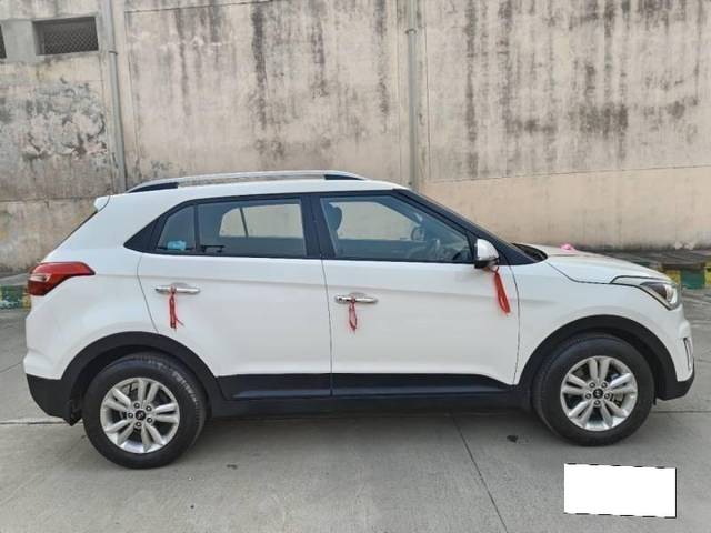 https://images10.gaadi.com/usedcar_image/4549376/original/processed_4da624664e0848ddb36f3eecad7459ee.jpg?imwidth=6401