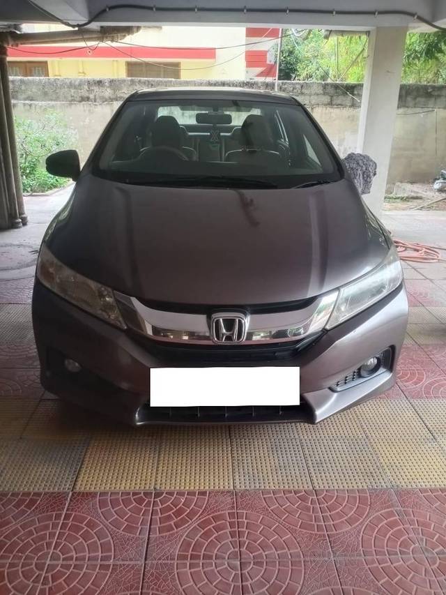 https://images10.gaadi.com/usedcar_image/4549399/original/processed_c6ca4a07-7ef7-4fd7-add0-11f4359218fa.jpg?imwidth=6400