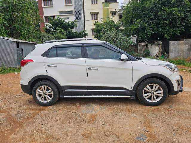 https://images10.gaadi.com/usedcar_image/4549412/original/9e81a5c48b589c87aeb2f4d4151d5192.jpg?imwidth=6401