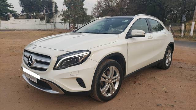 https://images10.gaadi.com/usedcar_image/4549440/original/processed_861f4ef2444b0416af4c4a93df9dce3b.jpg?imwidth=6402