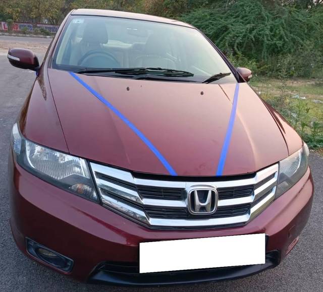 https://images10.gaadi.com/usedcar_image/4549444/original/processed_218b85241f95f48f30117d327d08f0c0.jpg?imwidth=6400