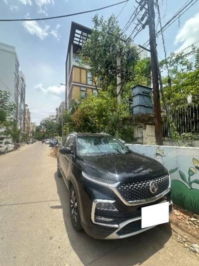 https://images10.gaadi.com/usedcar_image/4549445/original/processed_3f5589a7-3c16-439a-9515-8dd0c02710f2.jpeg?imwidth=6400