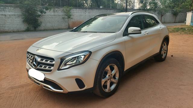 https://images10.gaadi.com/usedcar_image/4549449/original/54a3082bb16fc29eb44eec227bc6e37e.jpg?imwidth=6402