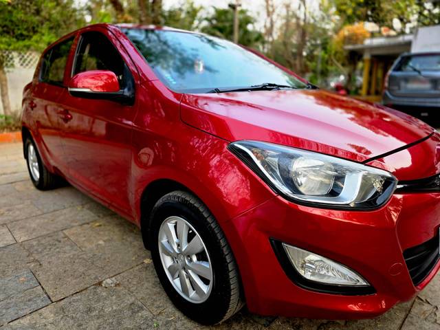 https://images10.gaadi.com/usedcar_image/4549500/original/processed_bc460ab4b7fdb87b1f78d9375880305e.jpg?imwidth=6400