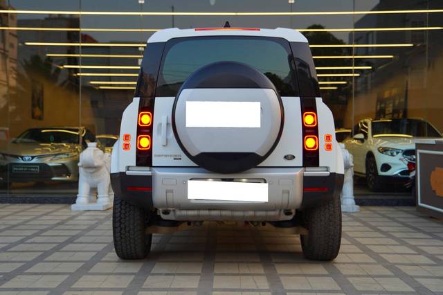 https://images10.gaadi.com/usedcar_image/4549523/original/processed_9b09d71cf02eefac0187917fb92929e5.jpeg?imwidth=6401