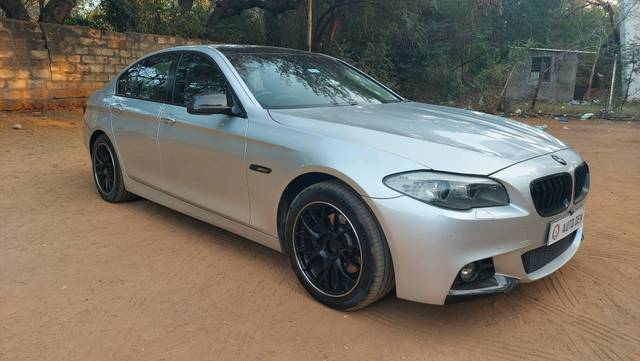 https://images10.gaadi.com/usedcar_image/4549546/original/processed_277148ef1ba69888baa7206036b8e8ef.jpg?imwidth=6401