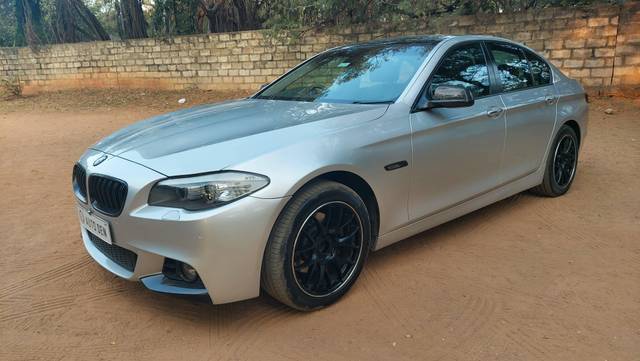 https://images10.gaadi.com/usedcar_image/4549546/original/processed_40c9723879fd3e293768bdd0be90dadf.jpg?imwidth=6402