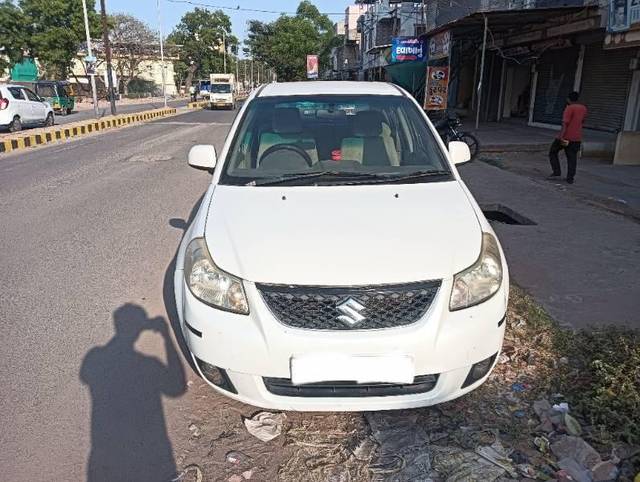 https://images10.gaadi.com/usedcar_image/4549547/original/processed_3b7d9e29-7eda-4568-8afa-06a49cbc9447.jpg?imwidth=6402