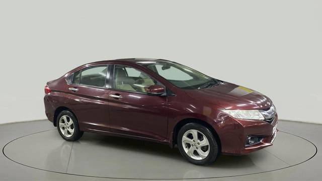 https://images10.gaadi.com/usedcar_image/4549554/original/ccf6f0e85aa54067333c384fbb193425.jpg?imwidth=6400