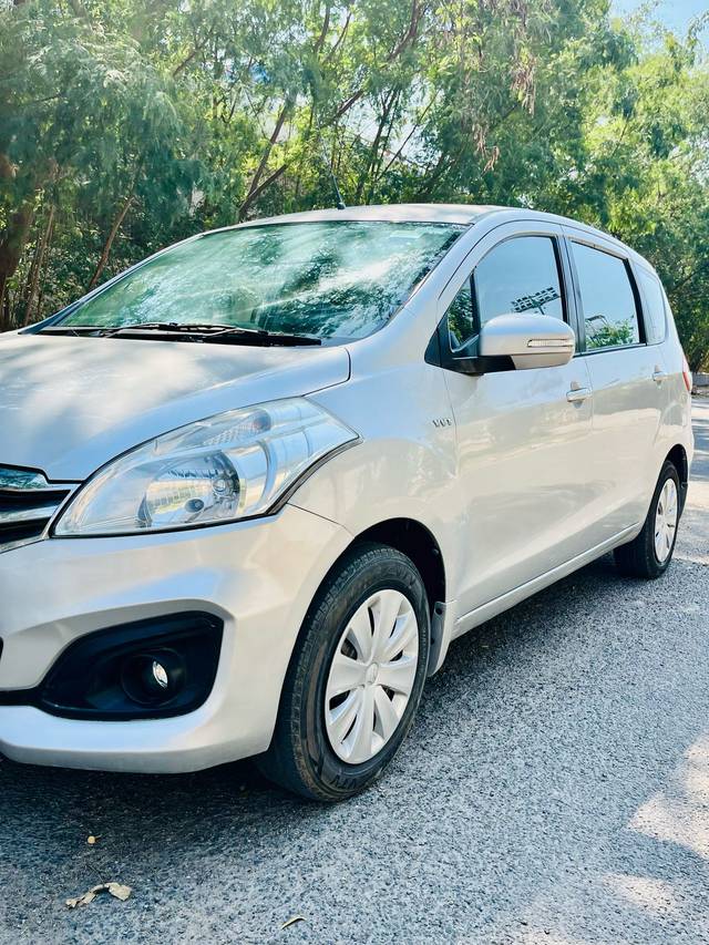https://images10.gaadi.com/usedcar_image/4549556/original/2ecd047536b559aa1b64b8eb72c071e1.jpg?imwidth=6400