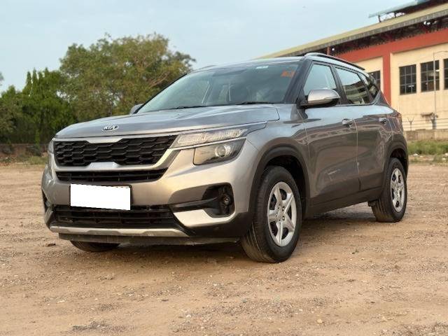 https://images10.gaadi.com/usedcar_image/4549562/original/processed_8d342e885a77211471358b1fda54fb09.jpg?imwidth=6400