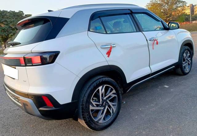https://images10.gaadi.com/usedcar_image/4549565/original/processed_780ce1799b81f972511585fb3019afe4.jpg?imwidth=6401