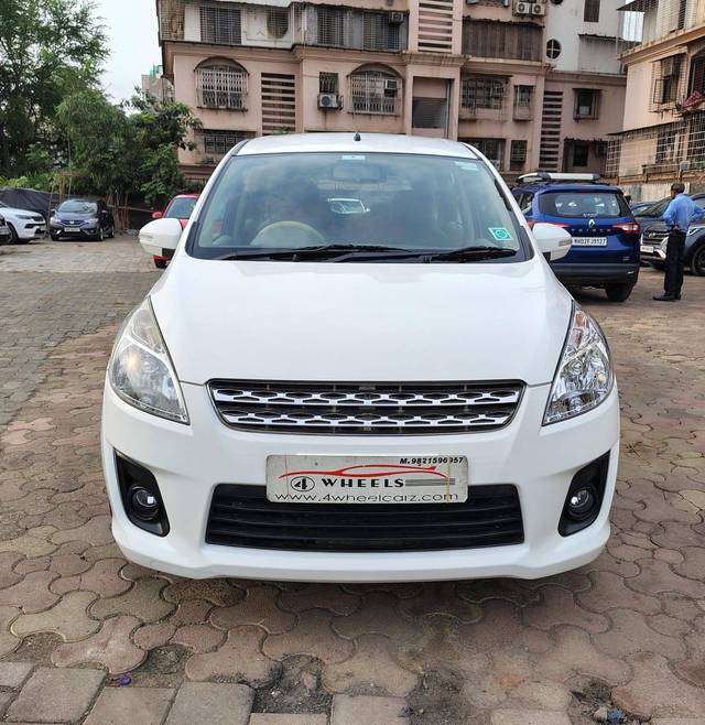 https://images10.gaadi.com/usedcar_image/4549579/original/processed_f426b7fbf414921e69398a2d717ae2dc.jpeg?imwidth=6402