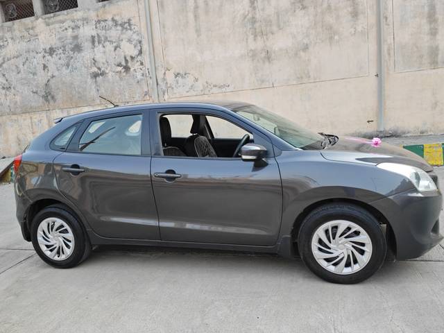 https://images10.gaadi.com/usedcar_image/4549580/original/f031f3249443a155f08992592c3f5c73.jpg?imwidth=6401