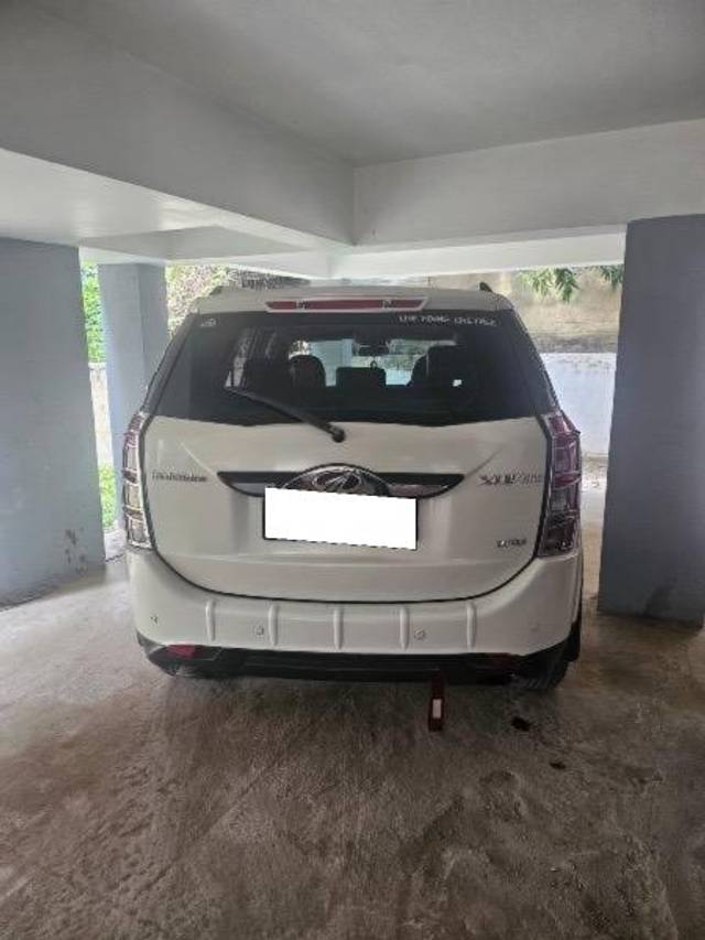 https://images10.gaadi.com/usedcar_image/4549585/original/processed_e9f1c2b4-d0d3-46dc-bbfe-819aae391693.jpeg?imwidth=6402