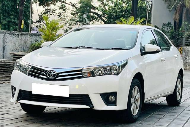 https://images10.gaadi.com/usedcar_image/4549591/original/processed_52a911776bf44734a81fb8d577f58175.jpeg?imwidth=6402