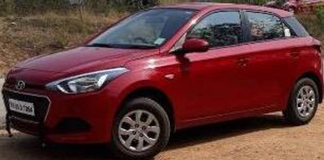 https://images10.gaadi.com/usedcar_image/4549592/original/processed_059da759-f76a-4042-b28b-fed3d04dc8de.jpeg?imwidth=6400