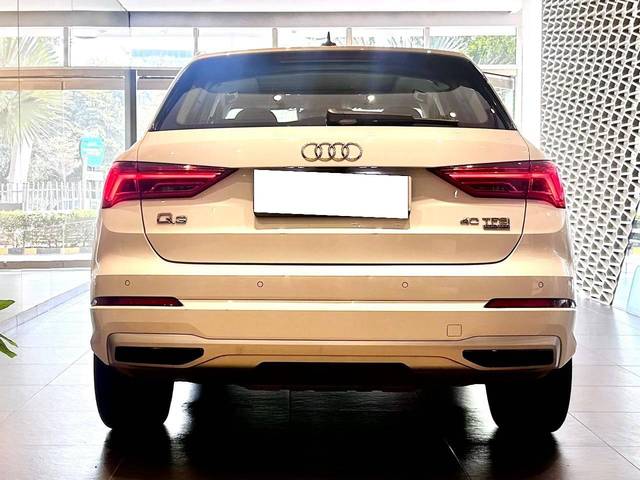 https://images10.gaadi.com/usedcar_image/4549593/original/processed_4986c5d6b4cffc8360c7dd9691a7be8e.jpeg?imwidth=6401