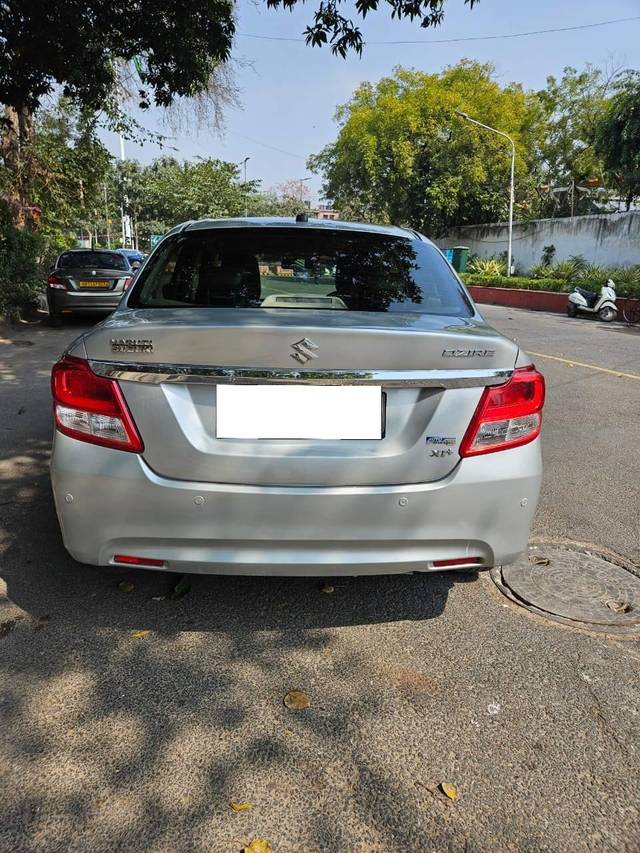 https://images10.gaadi.com/usedcar_image/4549594/original/processed_52bac97b48bf0c30c68ef427b8321097.jpeg?imwidth=6402
