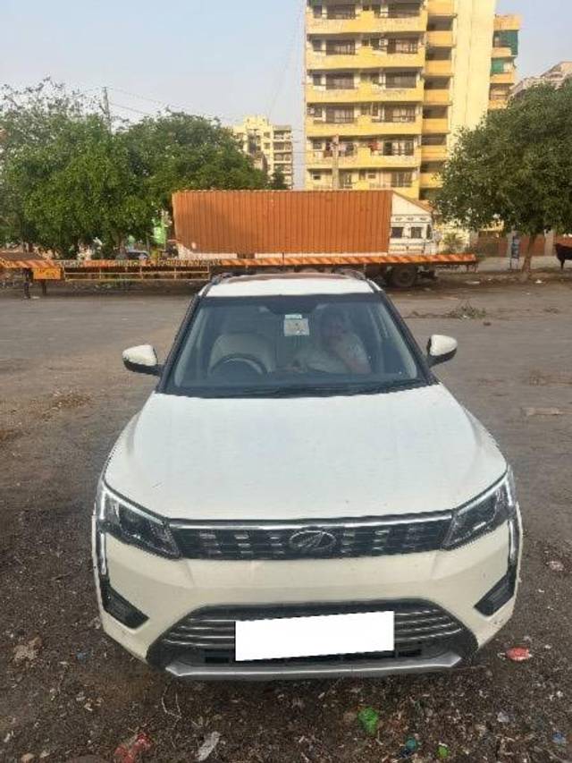 https://images10.gaadi.com/usedcar_image/4549643/original/processed_c54ba791-b0e5-4d5d-9dfe-c44904635760.jpg?imwidth=6400