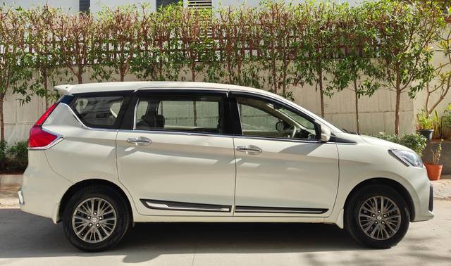 https://images10.gaadi.com/usedcar_image/4549647/original/processed_42b0787c03c3155f2f92d5bedc2728df.jpg?imwidth=6401