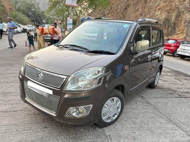 https://images10.gaadi.com/usedcar_image/4549659/original/processed_eaad6c4005c06a9a2721a890e820b62e.jpeg?imwidth=6402